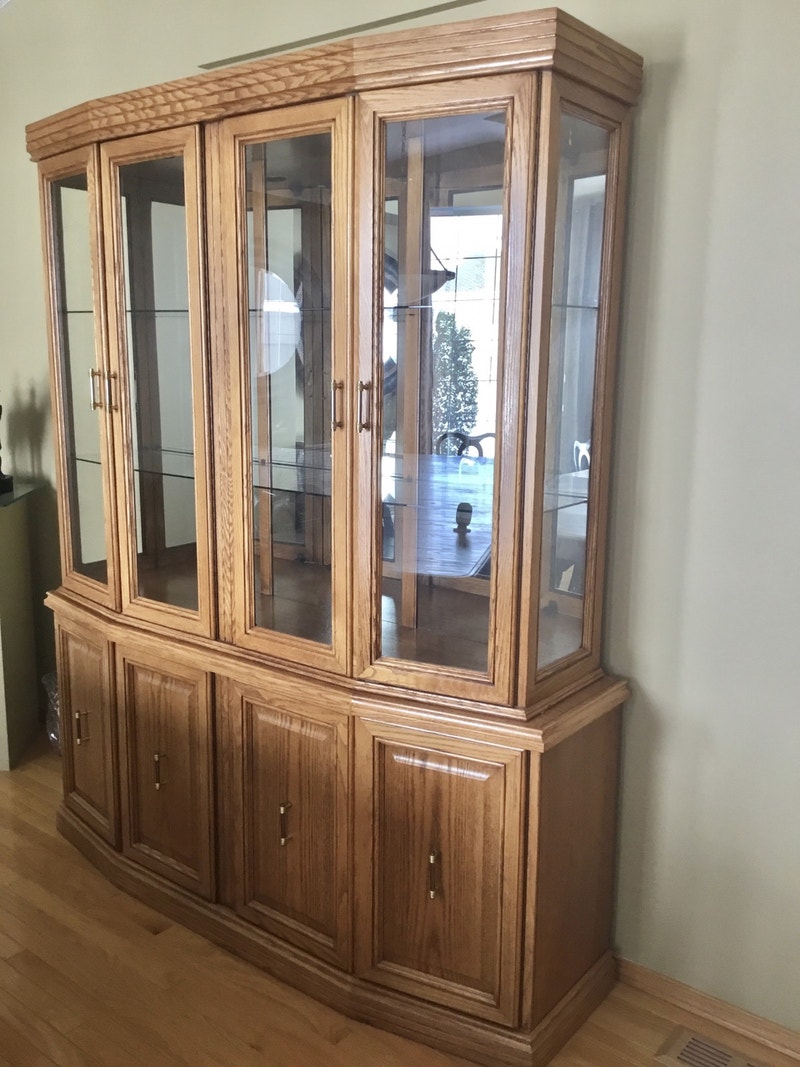 LIGHTED WOOD DISPLAY & BUFFET STORAGE Hutches & Display