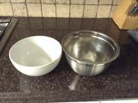 2 mixing bowls 1 statinless 1 porcelain