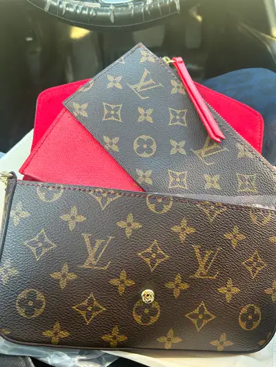 Brand new Louis Vuitton bag (replica) $100