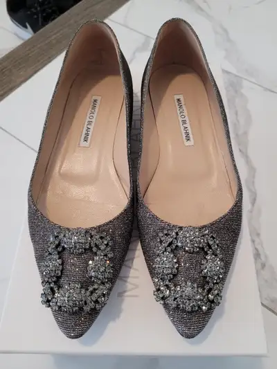 Manolo Blahnik Hangisflat Glitter - size 37, View more