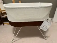 Snoo bassinet 
