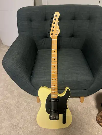 1988-89 G&L Telecaster, View more