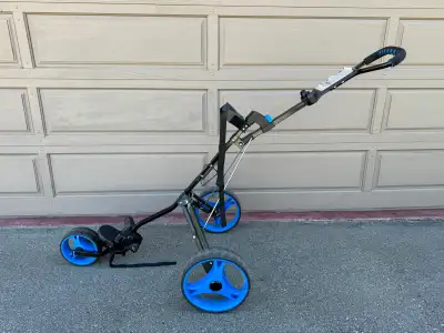 Golf hand cart in like new condition, located in ok falls