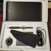 NEW IN BOX DRAWING TABLET