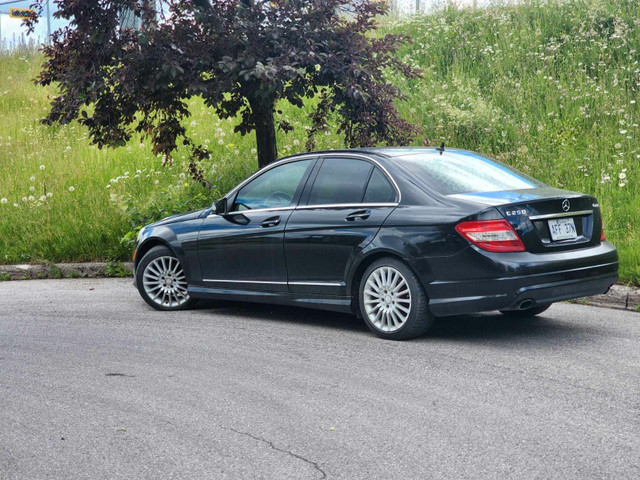Mercedes C250 Sport 4MATIC AWD, 2010, Black, 155,000 Miles, 2.5L in Cars & Trucks in Gatineau - Image 3