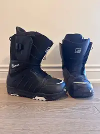 Burton Moto men US11 snowboard boots