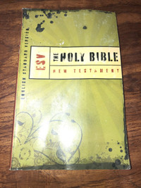 HOLY BIBLE THE NEW TESTAMENT #V0282