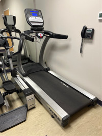 Free - True TCS500 commercial treadmill 