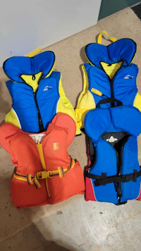 Youth / Infant  Life jackets 