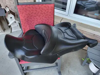 Original seat from a 2013 Honda GL1800 goldwing. In excellent condition with heated seat seat built...