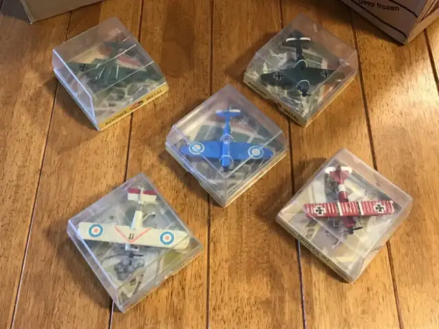 Spanish Made World War 2 Model Aircraft in Arts & Collectibles in Medicine Hat - Image 2