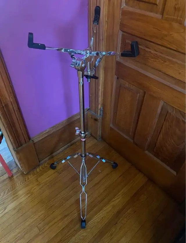 ISO: Extended Snare drum stand / tall “concert snare stand” in Drums & Percussion in City of Toronto - Image 4