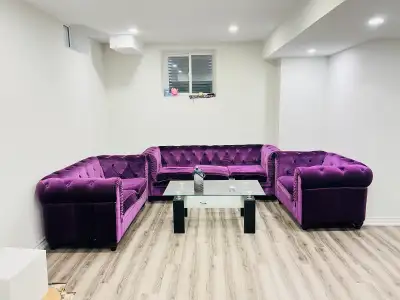 Roommates needed