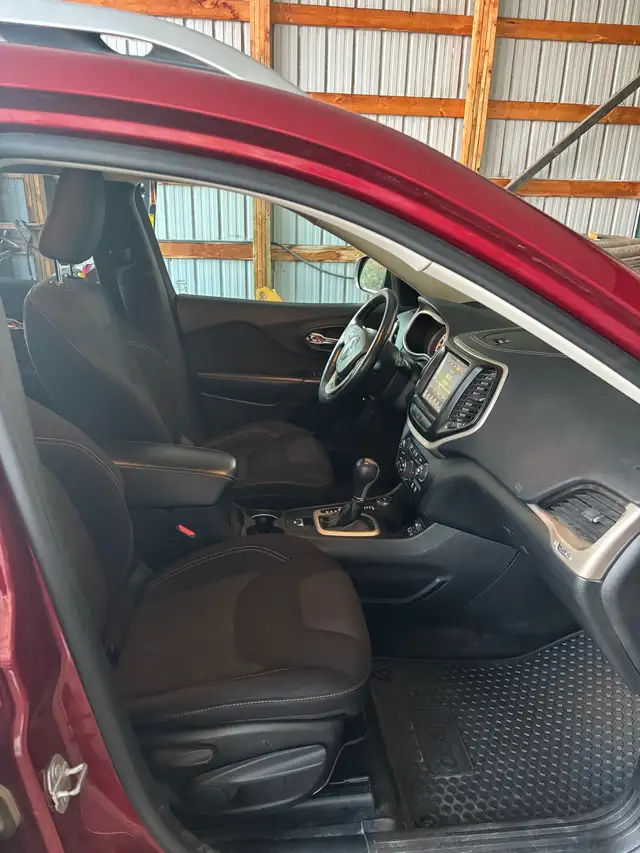 2015 Jeep Cherokee 549321795867791366
