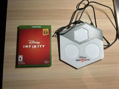 Disney Infinity avec plateforme Xbox One, View more