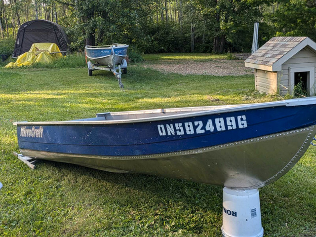 12 ft fMirocraft. deep and wide aluminum boat for sale in Powerboats & Motorboats in Sudbury - Image 3