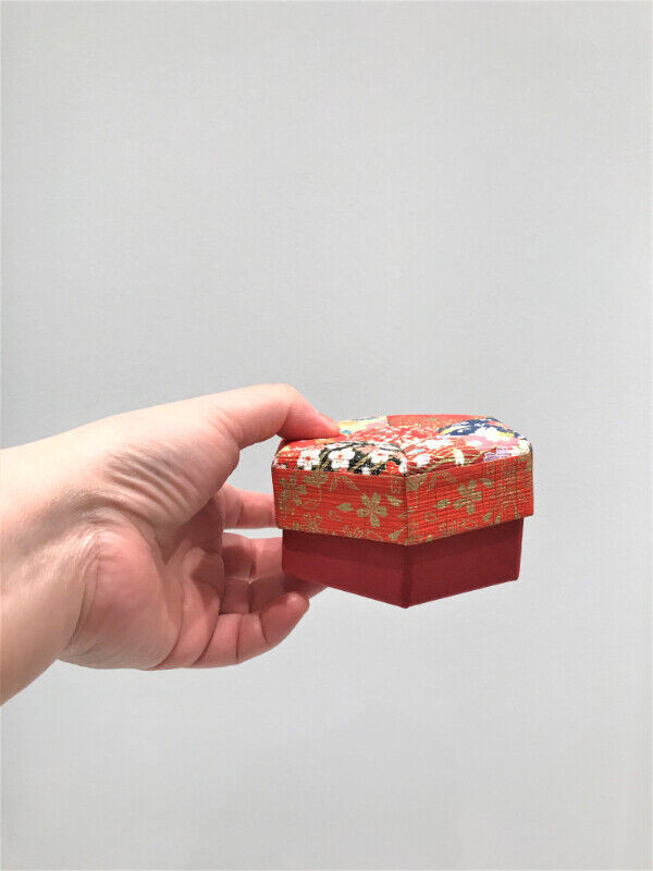 Japanese Origami Washi Hexagon Box (for jewellery/other storage) in Hobbies & Crafts in Ottawa - Image 2