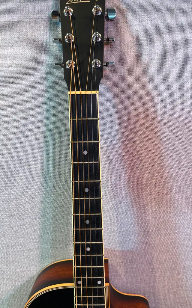 Larrivee OOV-03MH Vintage Sunburst in Guitars in Calgary - Image 6