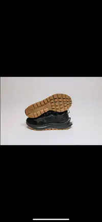 Nike Sacai Vapourwaffle Black Gum Size 10 And 12 Ds 