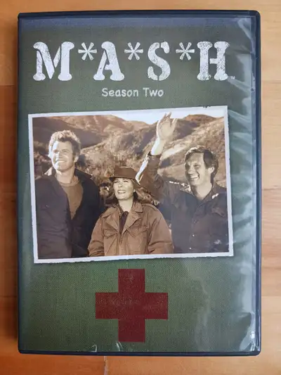 DVD MASH ANGLAIS et FRANCAIS SAISON 2 SECOND SEASON 24 EPOISODES JE LIVRE GRATUITEMENT - - TRES PROP...