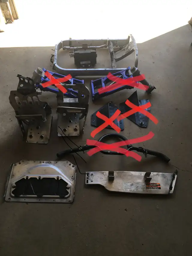 2006 Yamaha Apex part out in Snowmobiles in Edmonton - Image 11