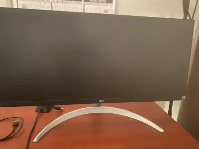 Pefect Condition-LG 29WQ600-W Computer Monitor, View more