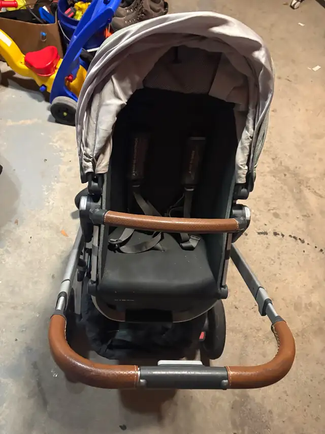 Uppababy Vista Double Stroller in Strollers, Carriers & Car Seats in Markham / York Region - Image 5