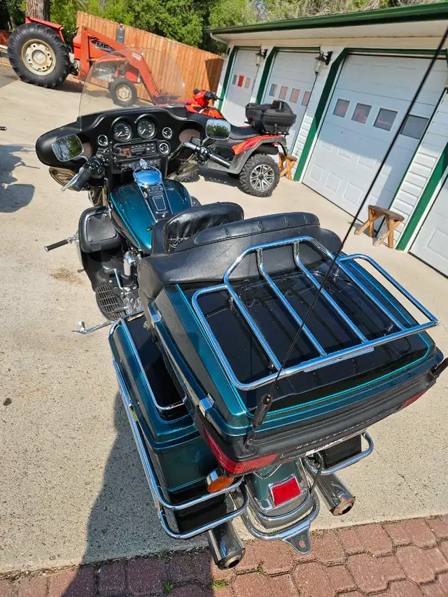 2000 HD Ultra Classic Motorcycle Green in Street, Cruisers & Choppers in Regina - Image 4