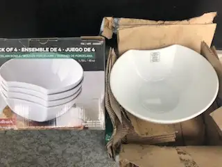 Large bowls for sale Brand new $2.90 each, discounted price if take all
