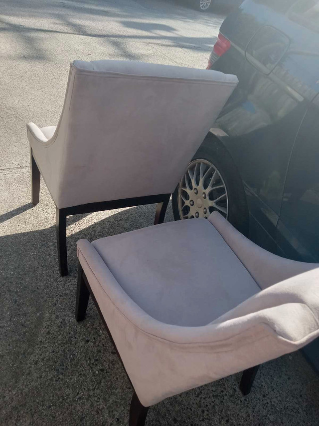 Chairs×2 in Chairs & Recliners in Burnaby/New Westminster - Image 4