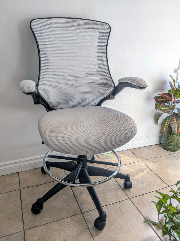 Ergonomic Drafting Chair -$200 OBO in Chairs & Recliners in City of Toronto - Image 2