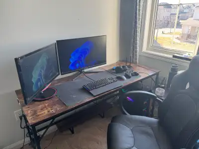 Selling my entire gaming setup since I’m going to be moving out for University. PC Specs: Motherboar...