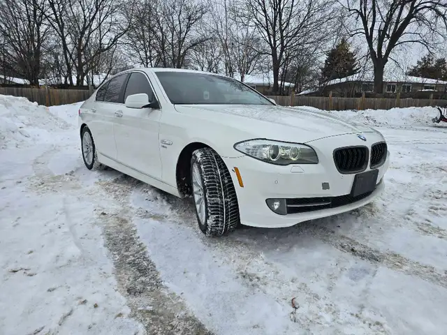 2011 BMW 535Xi Xdrive in Cars & Trucks in Mississauga / Peel Region - Image 3