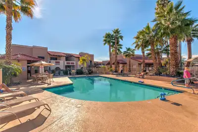 Relaxing Snowbird Retreat, View more