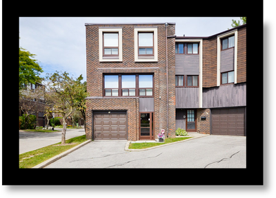 Discover a bright, comfortable, and well‑maintained 3‑bedroom townhome in one of North York’s most f...