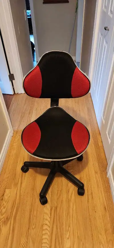 Office chair, all adjustments work. Smoke free home. $20.
