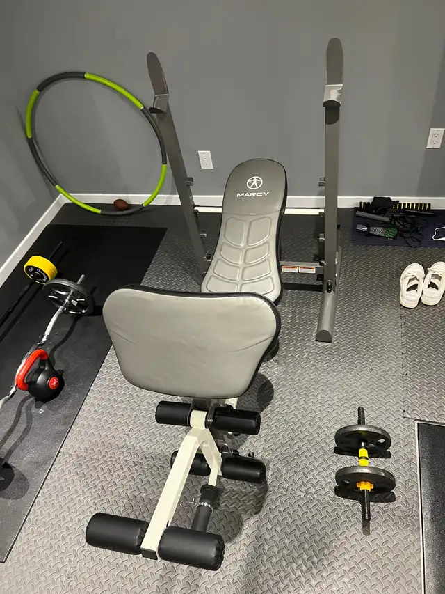 Marcy Workout Bench in Exercise Equipment in Cambridge - Image 2