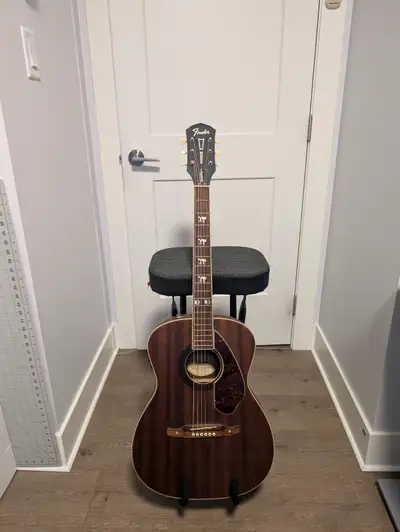 Great condition hellcat acoustic guitar with built in tuner and electric plugin. Comes with a fairly...