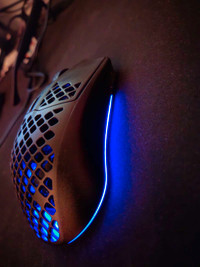 Steeleseries Aerox 3 wireless gaming mouse 