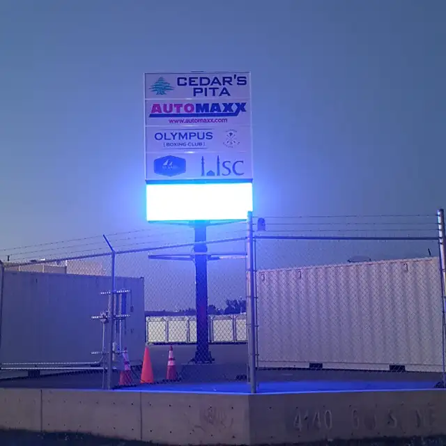 BUY OR SELL SIGNAGE, LED SIGNS, DIGITAL , PYLON SIGN in Other in Calgary - Image 2