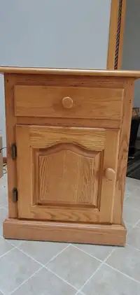 2 lovely little cabinets - FREE
