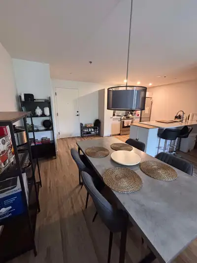 2 chambres à coucher et 1 salle de bain appartement