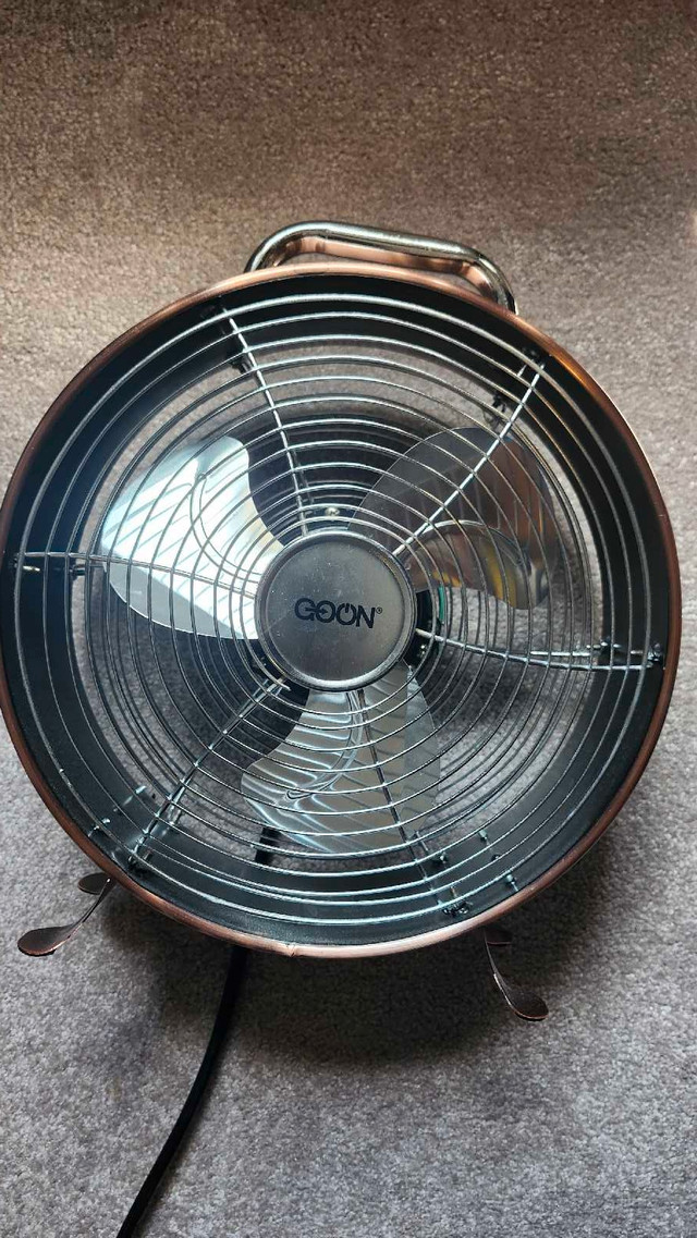 Stand table fan  in Indoor Lighting & Fans in Mississauga / Peel Region - Image 3