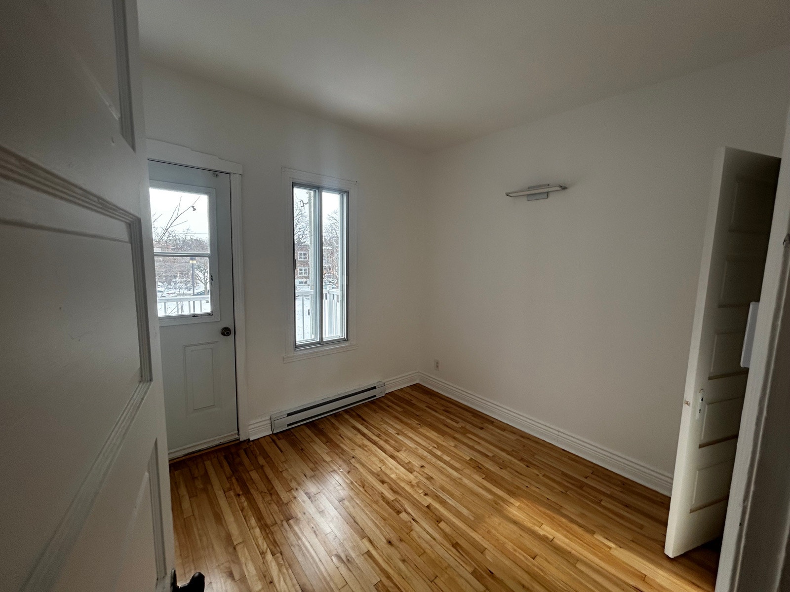 ✨ Transfert de bail | Magnifique 5½ rénové • 3 chambres • 2 balc — photo 3