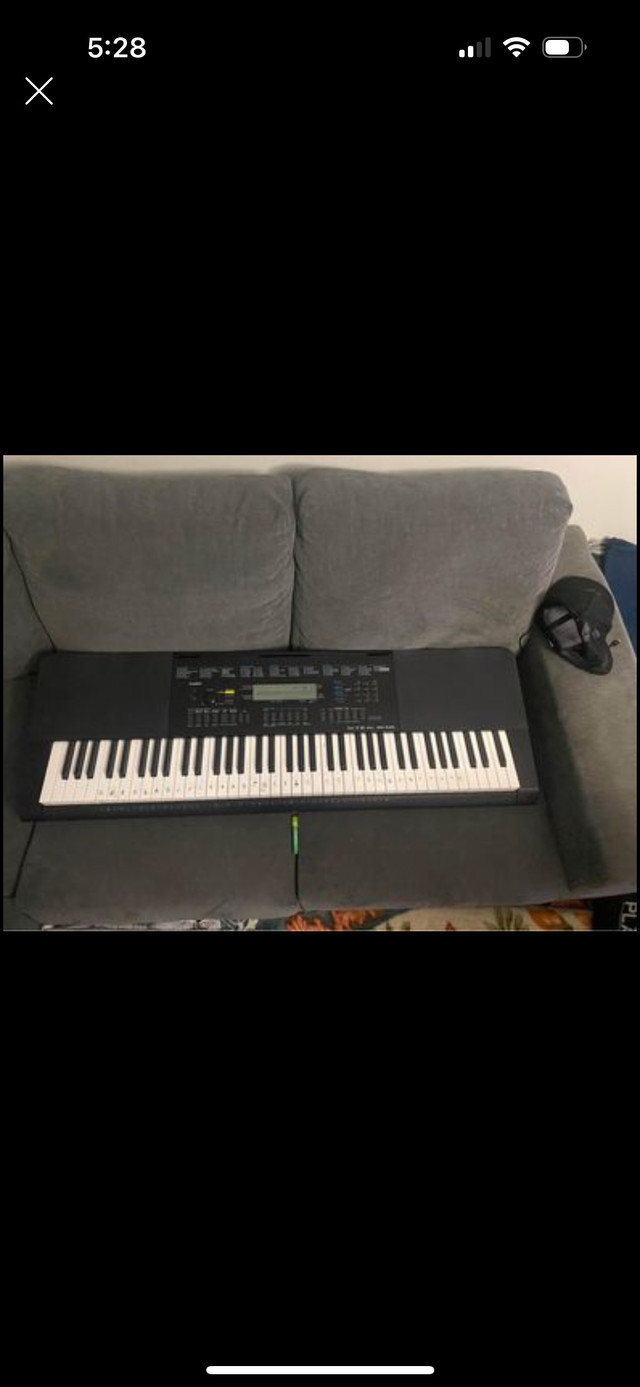 Casio WK-245 keyboard in Pianos & Keyboards in City of Toronto
