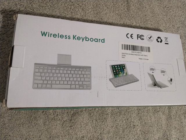 Wireless keyboard  in Mice, Keyboards & Webcams in Red Deer - Image 3