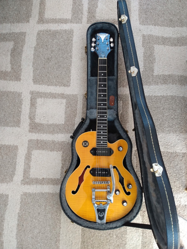 Epiphone Wildkat with Bigsby in Guitars in Thunder Bay