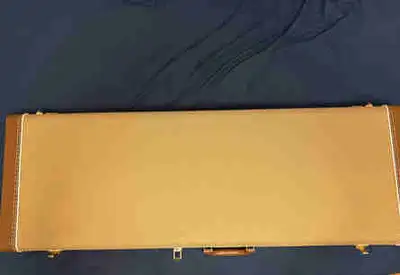 Trade tweed G&G Fender case for tan Tolex G&G case, View more