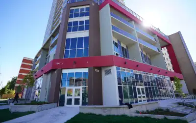 SEPTEMBER MOVE-IN | 203 ALBERT ST Available Sept 1, 2 & 3 Looking for a student-friendly apartment c...
