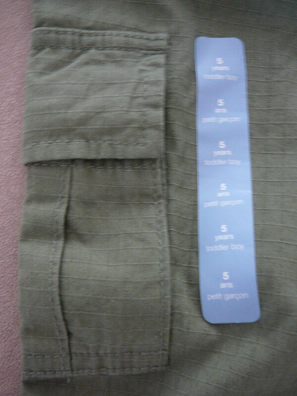 Pantalon nouveau "GAP" (taille 5) dans Vêtements - 5T  à Ville de Montréal - Image 3